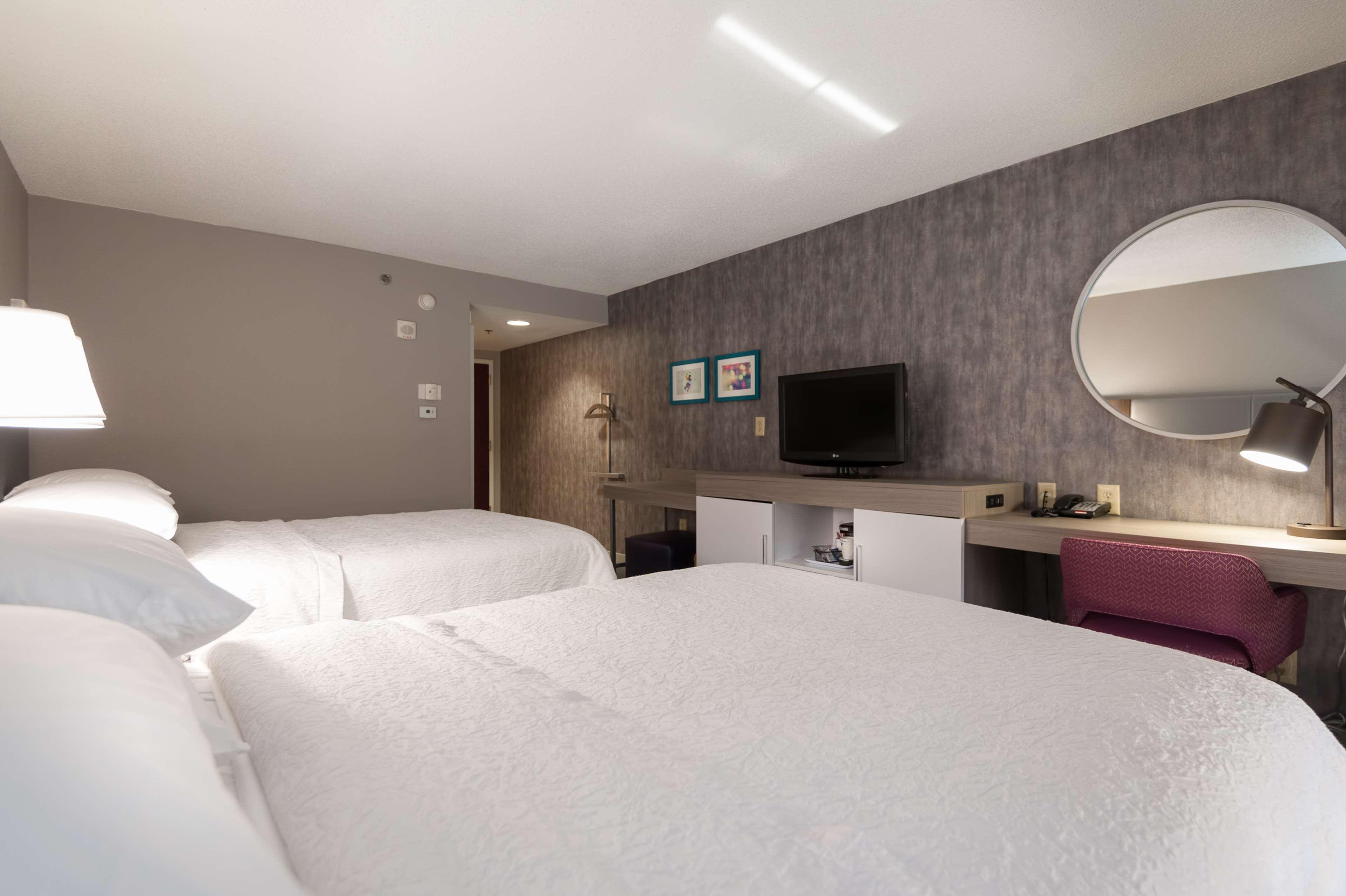 Hampton Inn East Windsor Exteriör bild