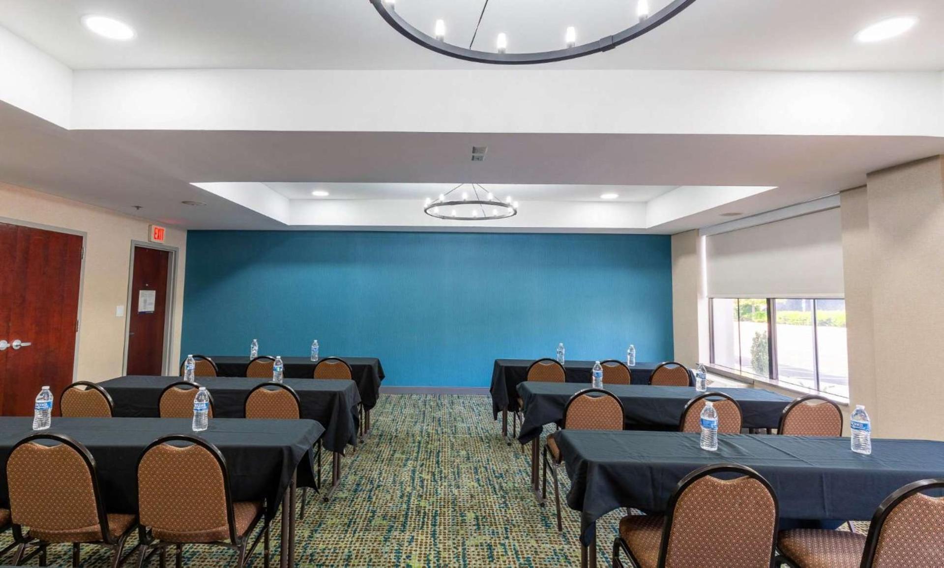 Hampton Inn East Windsor Exteriör bild
